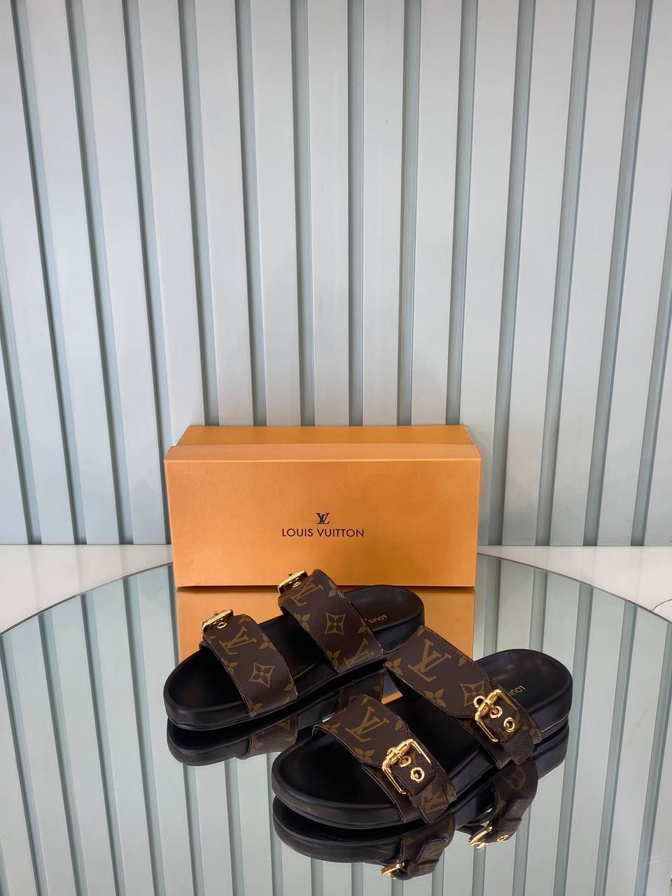 Keepall Bandouliere 50 and Slipper