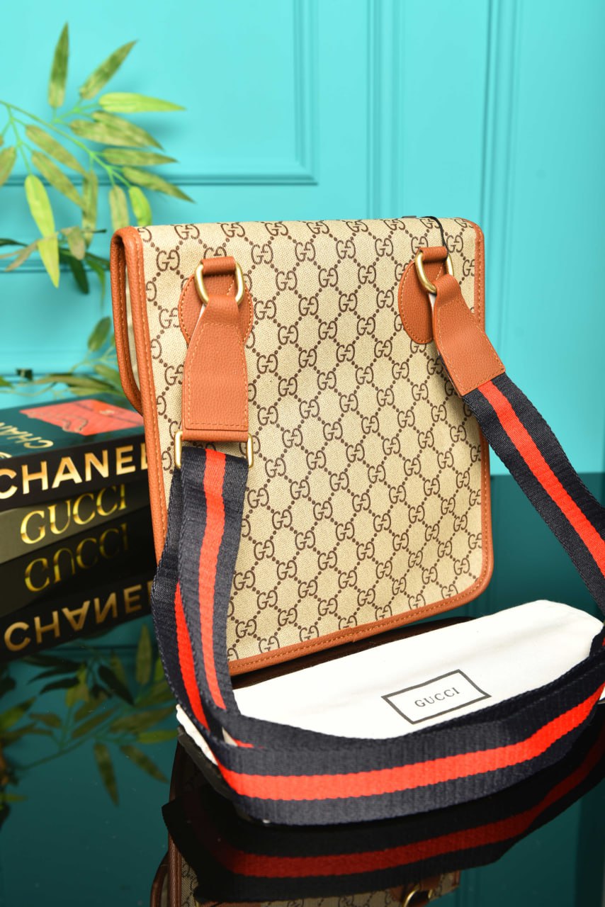 Neo Vintage GG Medium Messenger