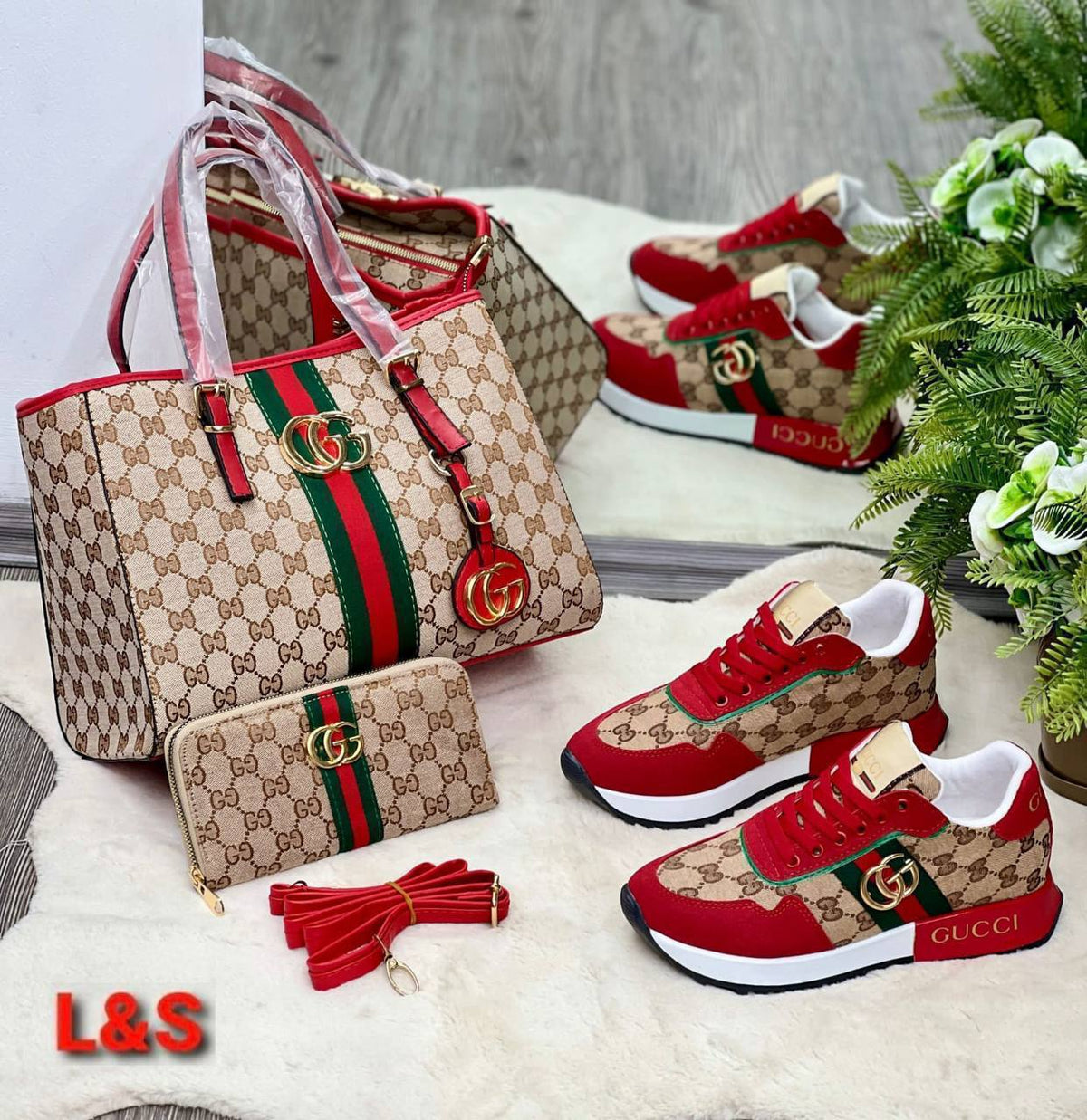Bag, shoes and Wallet