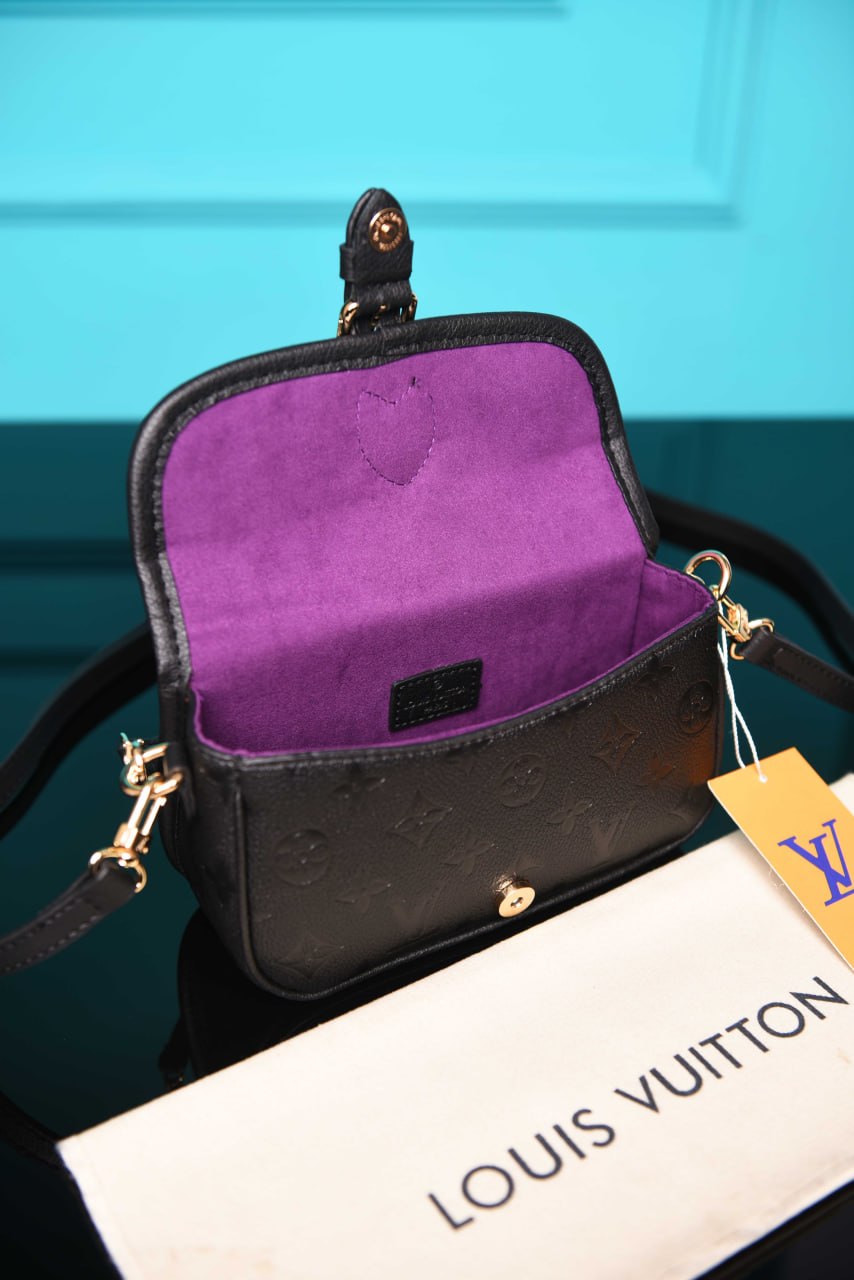 Nano Diane (Black)