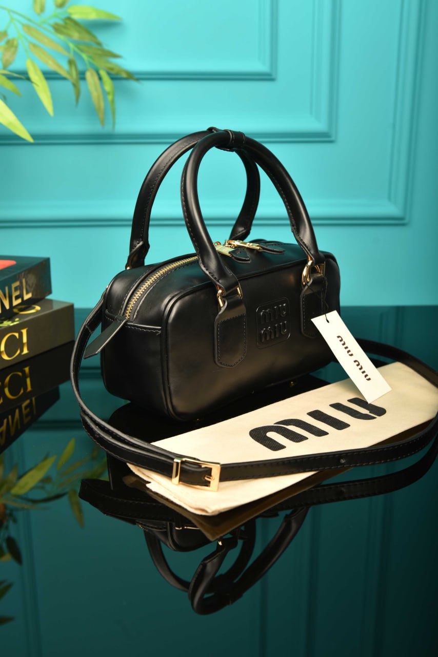 MM - Arcadie Leather Bag