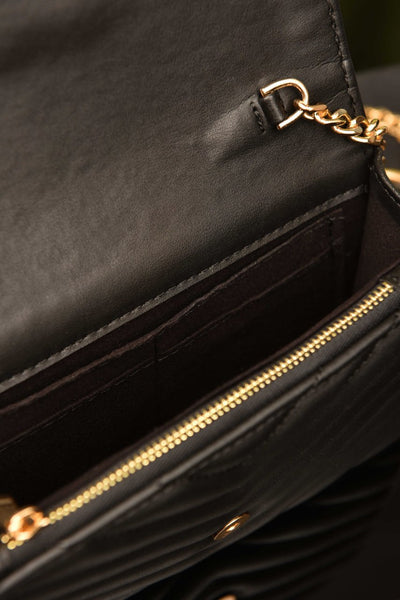 Cassandre Leather Wallet on Chain