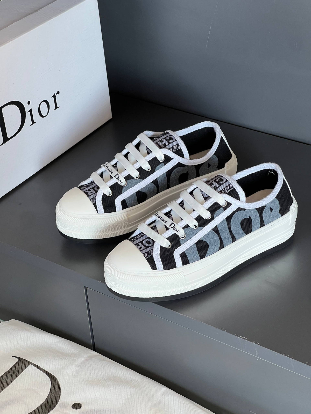 D10r - Season Shoes