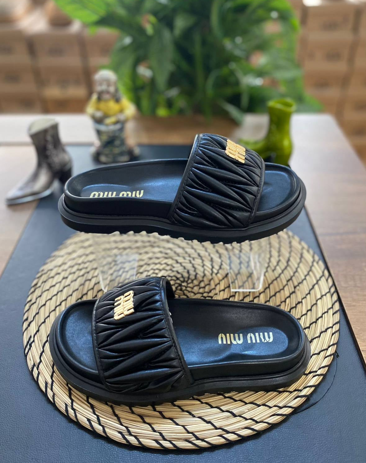 MM - Slipper