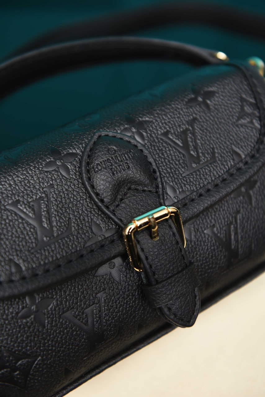 Nano Diane (Black)
